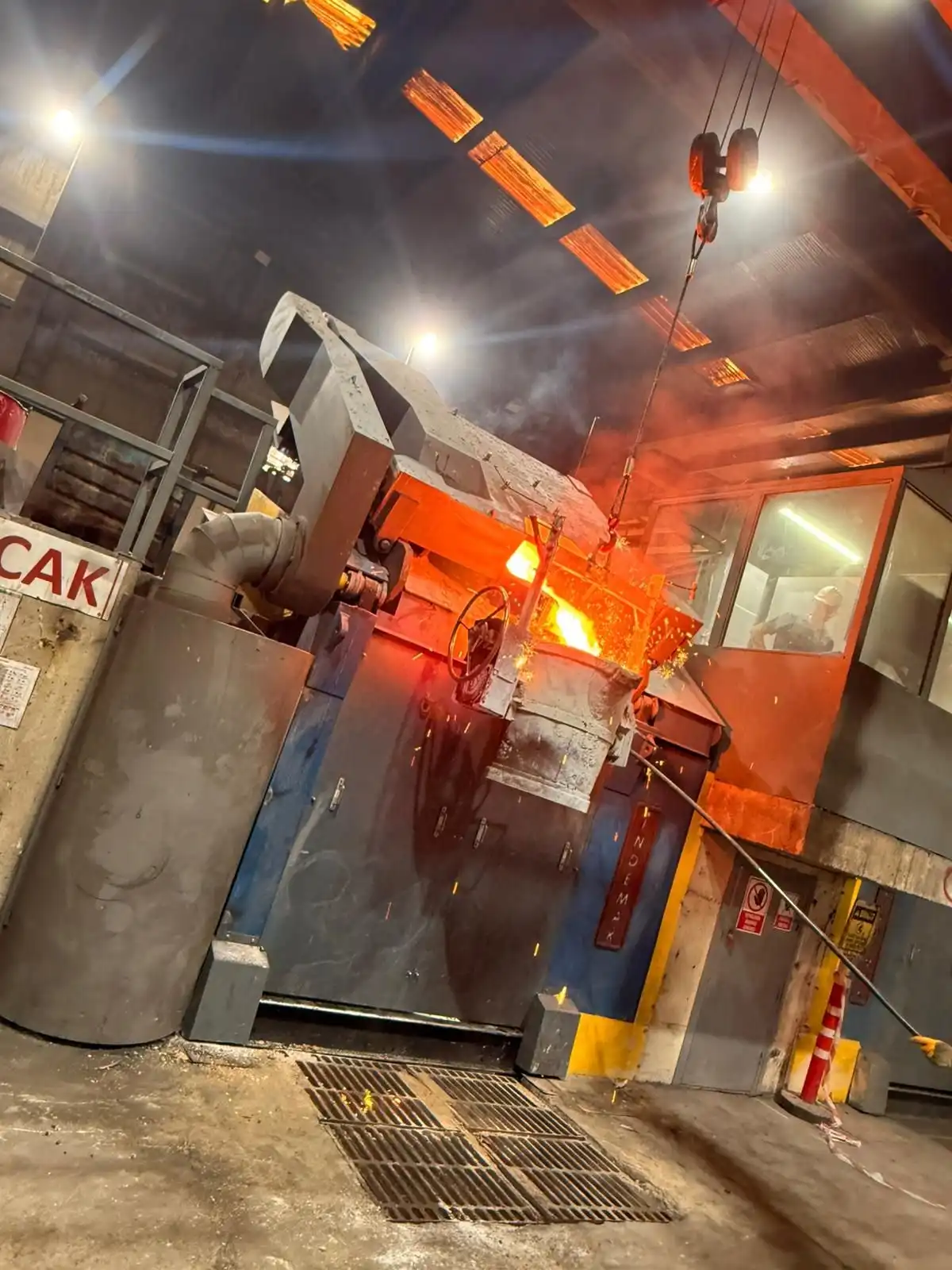 Yeni eritme ocakları çalışmaya başladı
